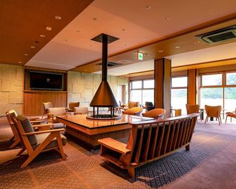 Ooedo Onsen Monogatari Premium Kinosaki - טויואוקה - טרקלין