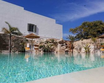 L'Oasi Villaggio Albergo - Favignana - Piscina