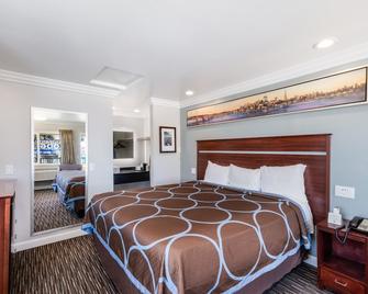 كونتيننتال لودج - أواكلاند (كاليفورنيا) - غرفة نوم