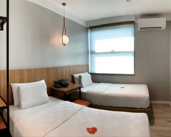 Go Hotels Bacolod - Bacolod - Schlafzimmer