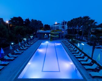 Grand Hotel Derin - Beldibi - Basen