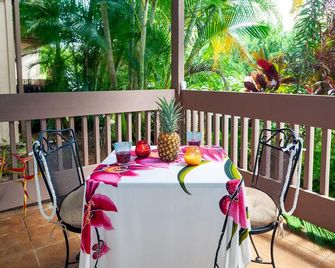 Cheerful & Affordable Studio Apartment - Walking Distance to Beaches - Princeville - Balcon