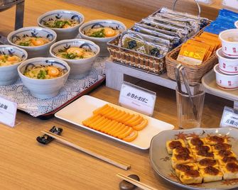Apa Hotel Tonami Ekimae - Tonami - Buffet