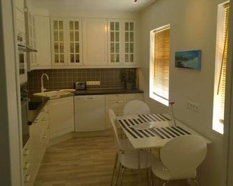 Private House with Private Garden - Isafjordur - Кухня