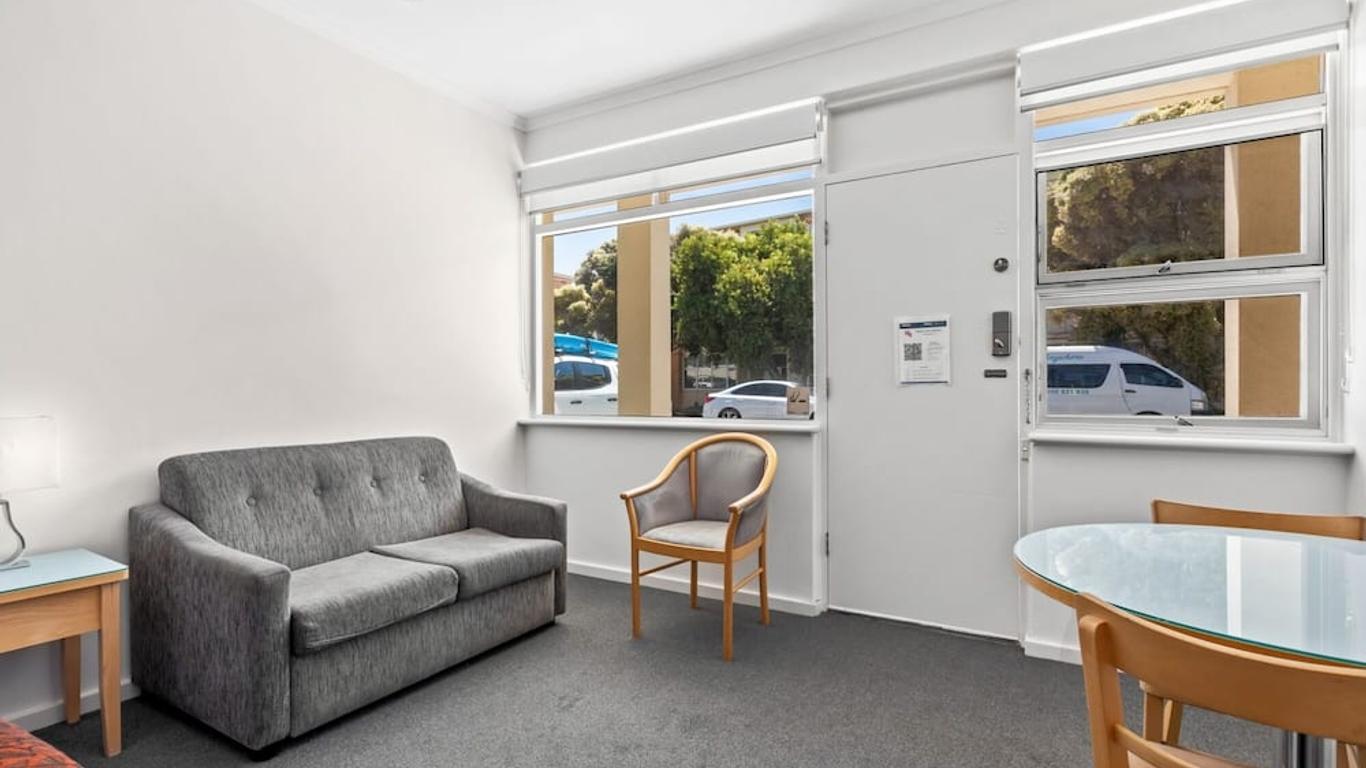Taft Apartments