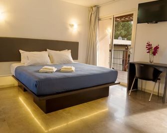 Undarius Hotel (exclusively gay men) - Chihuahua - Schlafzimmer