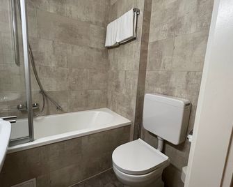 Hotel Schwan - Hügelsheim - Baño