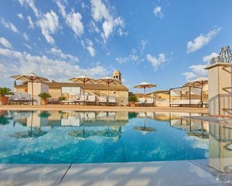 Cas Comte Petit Hotel & Spa - Adults Only - Lloseta - Piscina