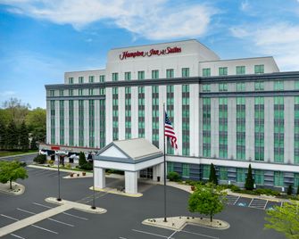 Hampton Inn & Suites Chicago-North Shore/Skokie - Skokie - Gebäude