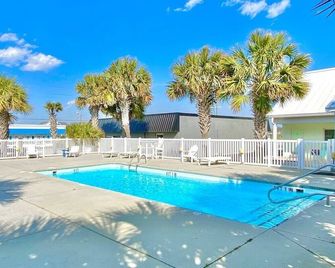 Pet-friendly, 3 Blocks to Beach, Pool, #112 - Atlantic Beach - Piscina