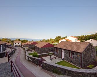 Aldeia Das Adegas - São Roque do Pico - Vista exterior