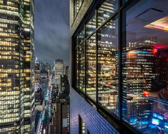 Aliz Hotel Times Square - New York - Building