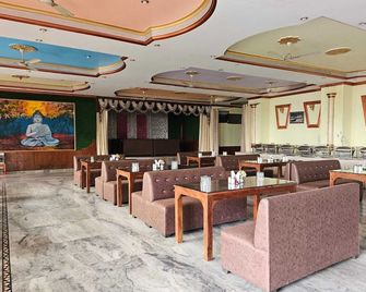 Hotel Anshdeep Palace - Barot - Restaurante