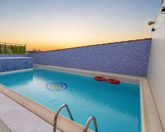 Ivory Inn Hotel Doha - Ντόχα - Πισίνα