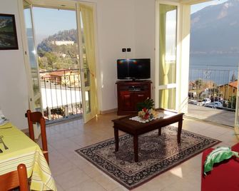 Bellagio Lake Flat - Lake view & balcony, near the center - Bellagio - Balkon