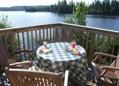 Algonquin Island Retreat - South River - Balkon