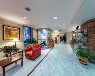 Noemys Neris Montlucon - hotel restaurant - Neris-les-bains - Lobby