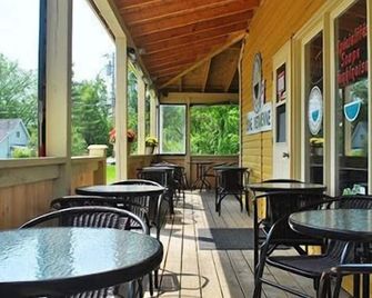 Folie d'O, Sauna,Spa,Lac,gym - Magog - Restaurant
