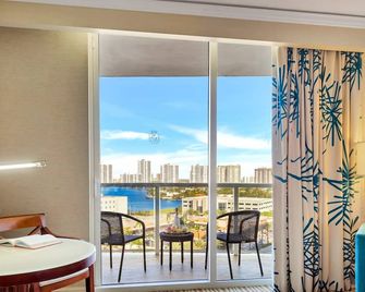 Deluxe Studio Balcony Bay View Amazing Pool - Sunny Isles Beach