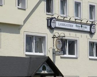 Landgasthof Grüne Linde - Hof - Budova