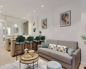 Elegant 1br - 4p - Eiffel Tower - Trocadero - Paris - Phòng khách