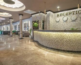 Arbatt Marmaris Hotel - Marmaris - Front desk