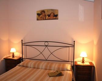 Agriturismo Le Docce - Castelfiorentino - Bedroom