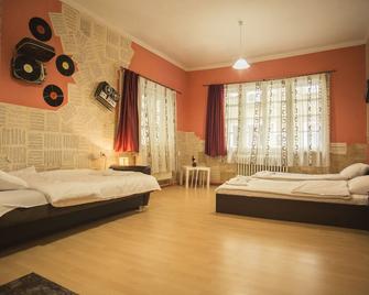 Serdika Rooms - Sofia - Camera da letto