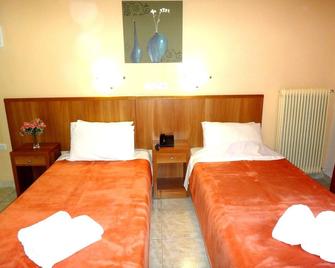 Galaxy Hotel - Loutra Edipsou - Bedroom