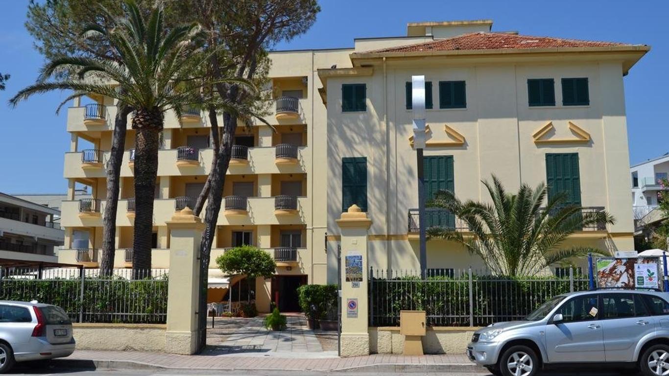 Hotel Quattro Palme