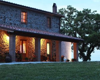 Agriturismo Belvedere Di Pierini E Brugi - Campagnatico - Gebouw