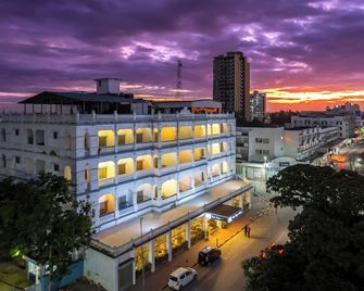 Sentrim Castle Royal Hotel - Mombasa - Edificio