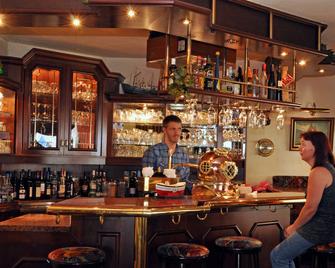 Strand Hotel Nordsee, Hotel Deichläufer - Butjadingen - Bar