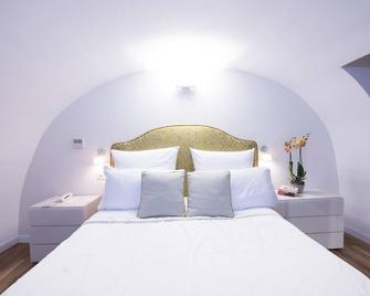 Diecisedici - Amalfi - Yatak Odası