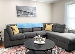 Newly Renovated 2 BR downtown Apt, family getaway. - Montclair - Living room