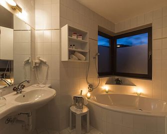 der Pinzger - Stumm - Baño
