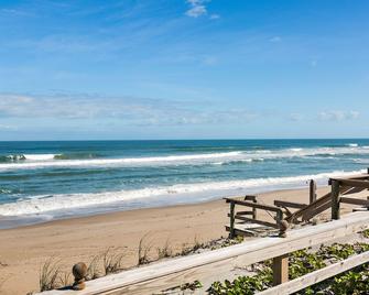 Beachfront property with pool view-Aloha - Melbourne Beach - Beach