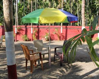 Dream Beach Family Resort - Diveāgar - Patio