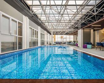 Mercure Riyadh Al Anoud - Riyadh - Pool