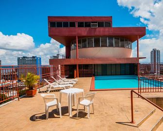 Taj Mahal Continental Hotel - Manaus - Balkon