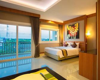 Romantic Khon Kaen Hotel - Khon Kaen - Schlafzimmer
