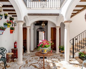 Casa Del Patio - Boutique Apartments - Estepona