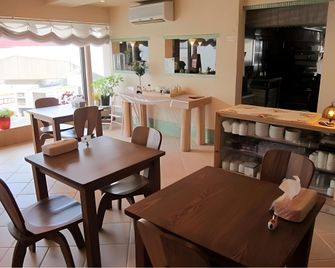 Kurume Terminal Hotel - Kurume - Essbereich