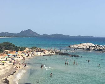 San Vito: 20 minutes from Costa Rey and 30 minutes from Villasimius. - San Vito - Spiaggia