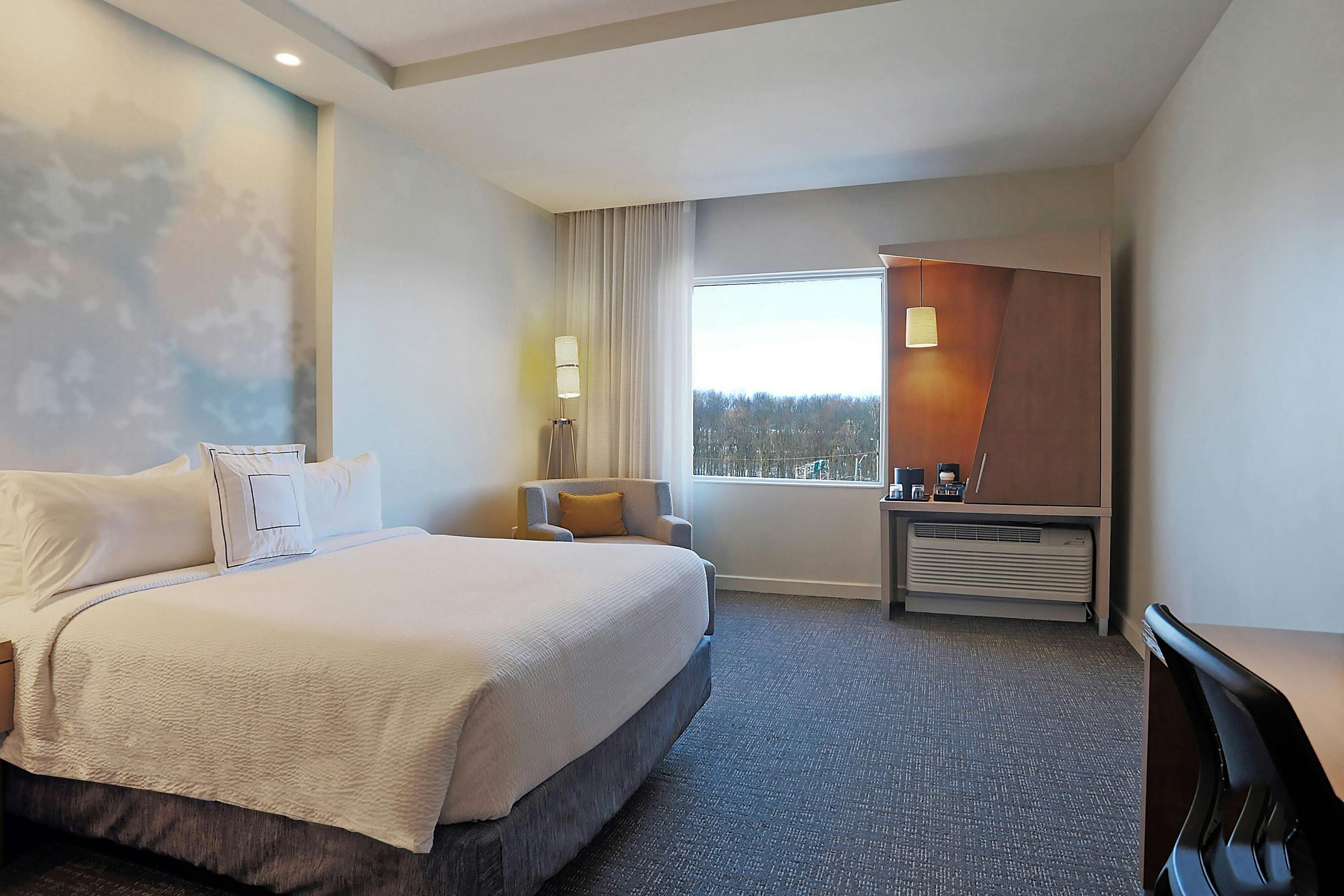 Courtyard by Marriott Montreal West Island/Baie D’Urfe