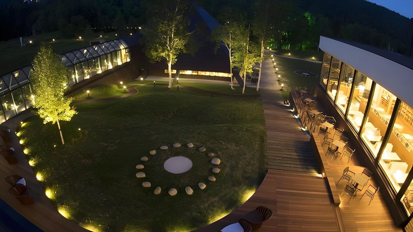 Tomamu The Tower by Hoshino Resorts