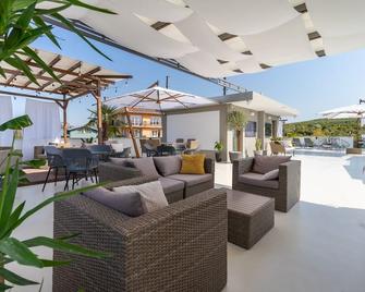 Urbio Private Suites - Cluj Napoca - Patio