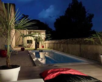 Suite Côté Hygge Albi Centre - Albi - Pool