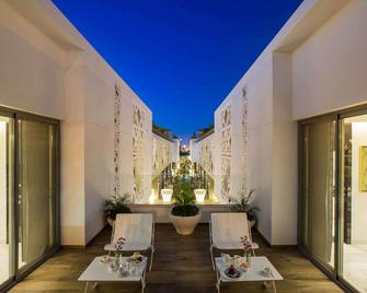 Vivienda Residence Lvx - Riyadh - Balcony