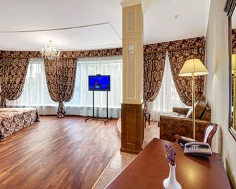 Pechersky Hotel - קייב